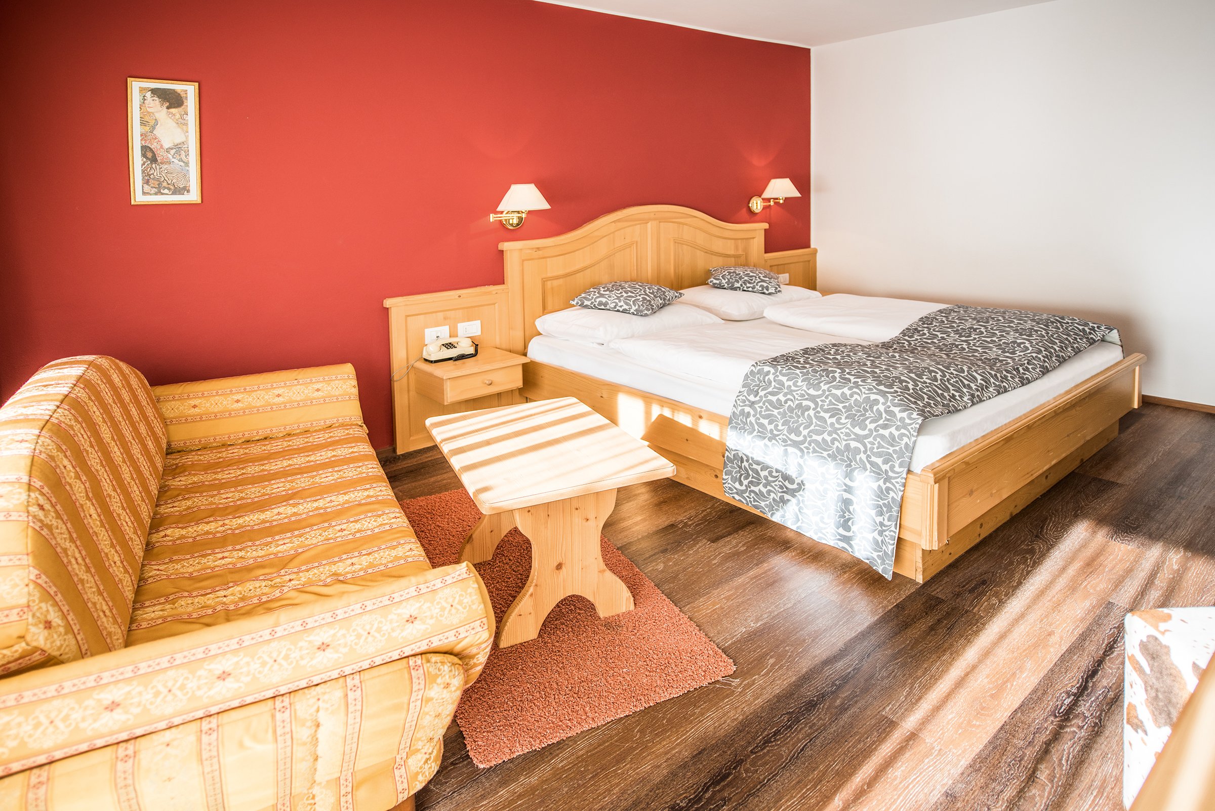 rotwild_Zimmer_208_4232.jpg