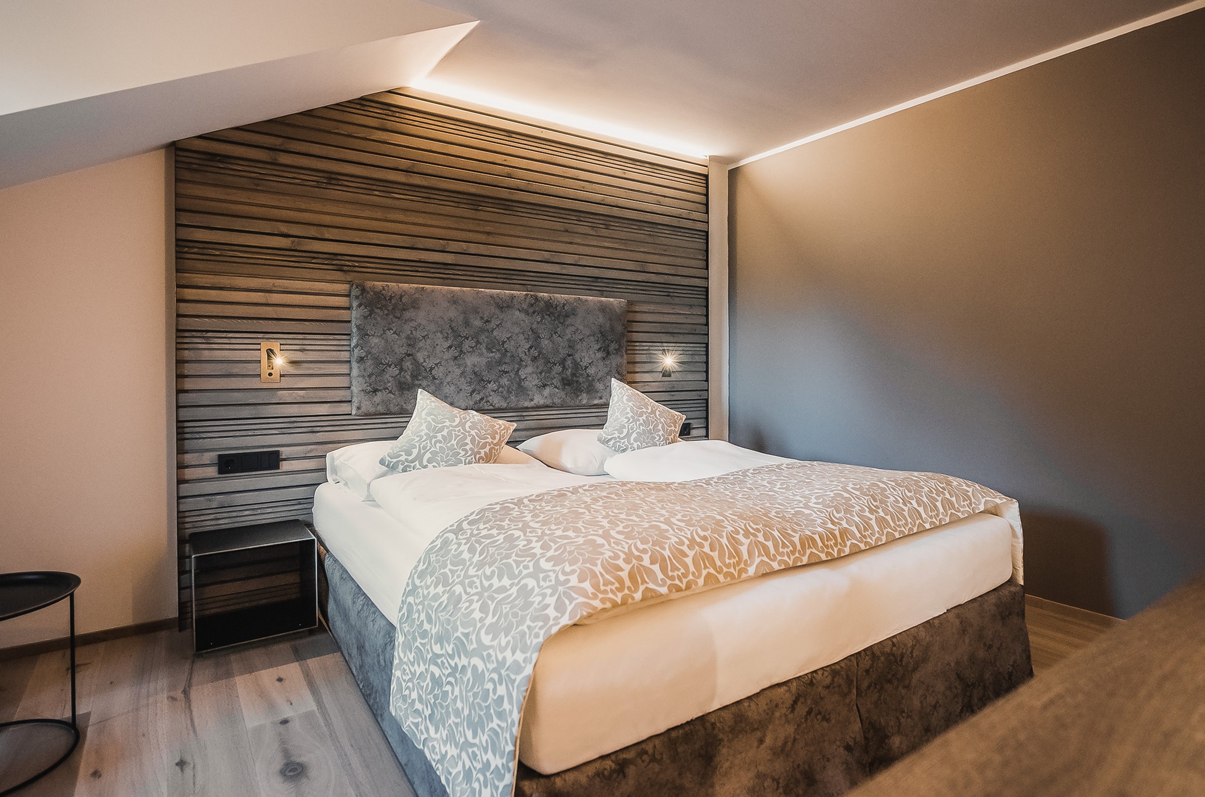 rotwild_Zimmer_301+302_4112.jpg