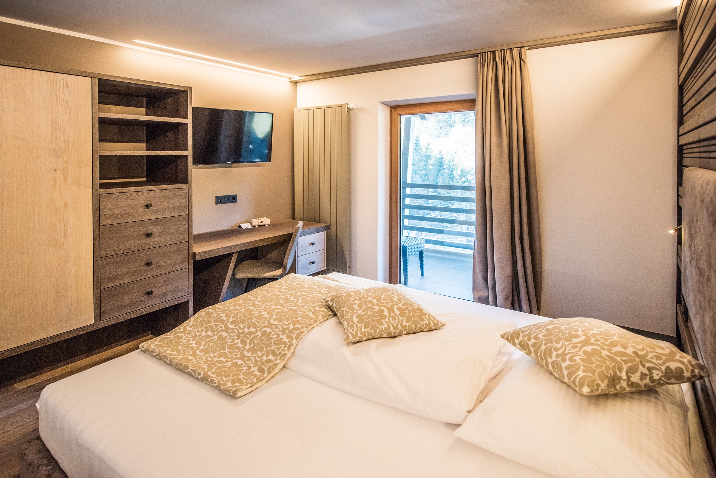 rotwild_Zimmer_303+304_4178.jpg